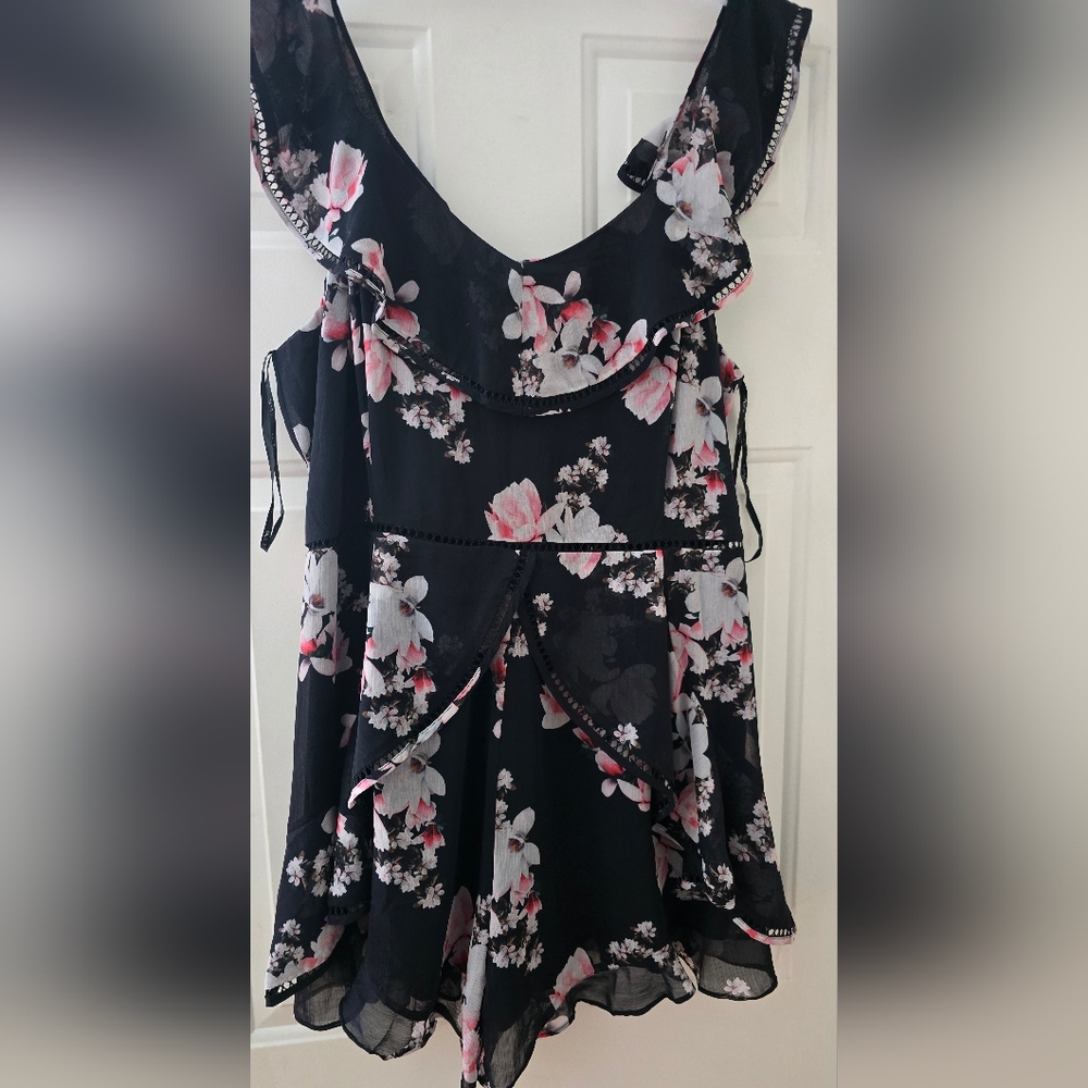 Floral Ruffle Black Romper CITY CHUC SZ 22/XL